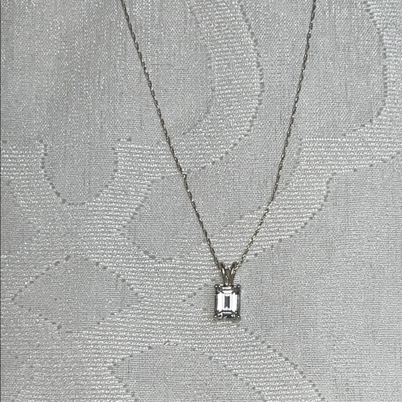CZ 925 Sterling Silver cubed Pendant Necklace - Picture 1 of 5